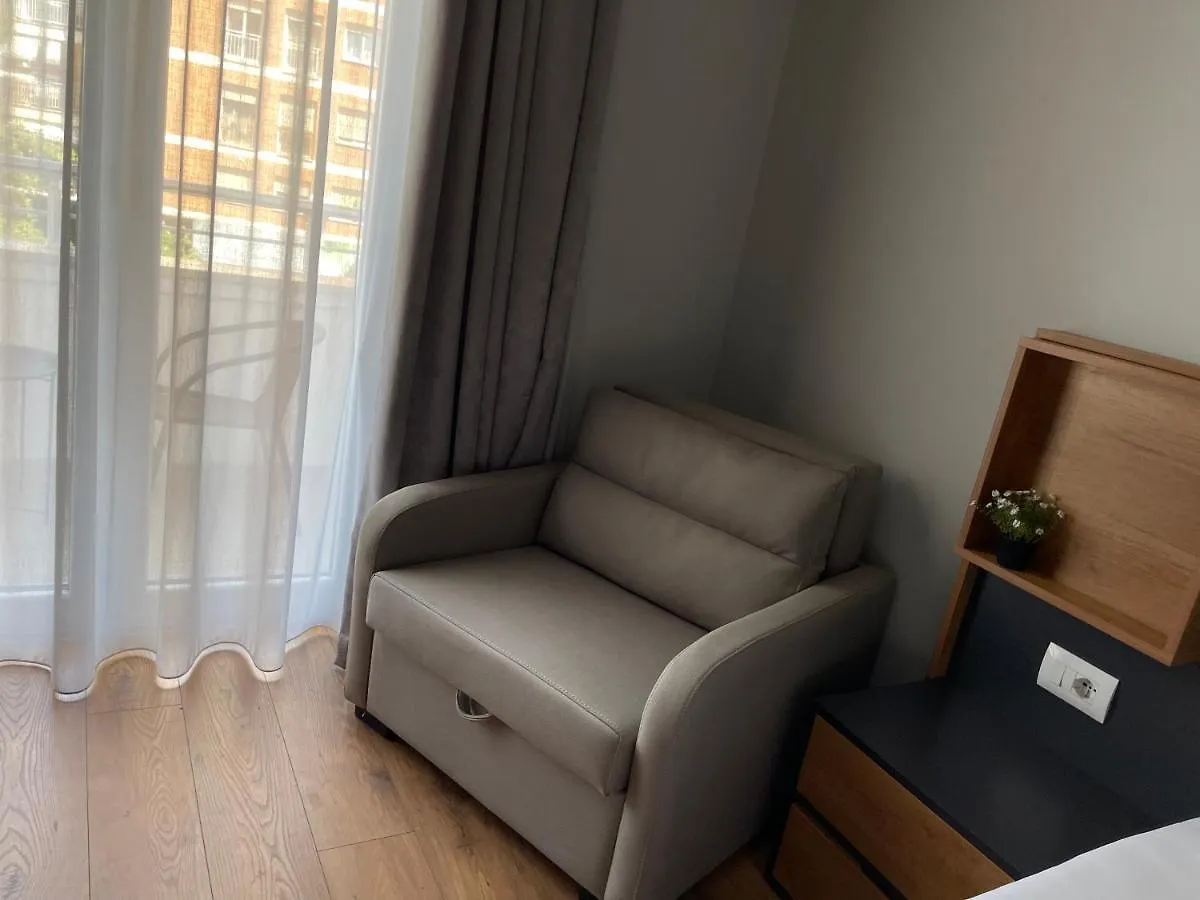 Andys Rooms Hotel Tirana 0*,  Albania