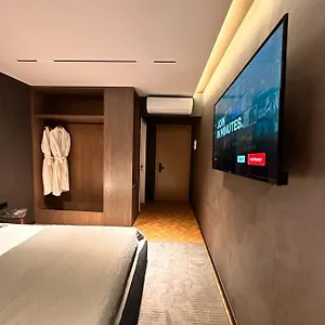  Hotel Agate Self Check In